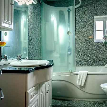 Casa Da Roseira בית נופש Angra do Heroísmo